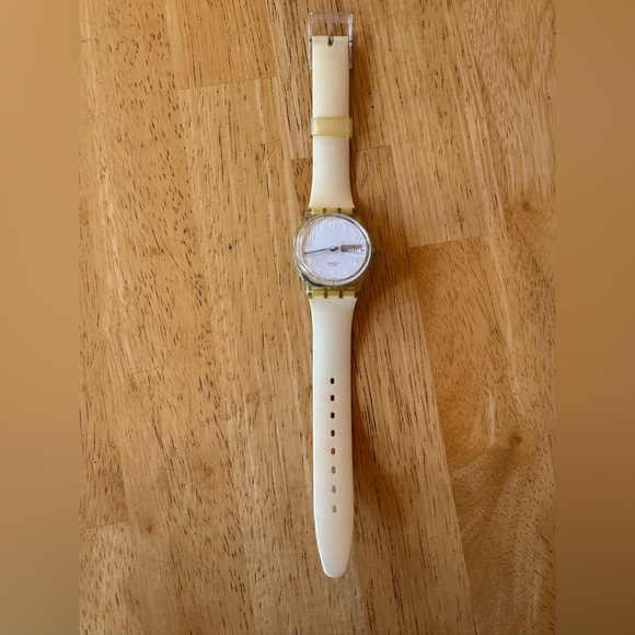 Swatch White/Clear - Men's and Women's Watch - Picture 2 of 3